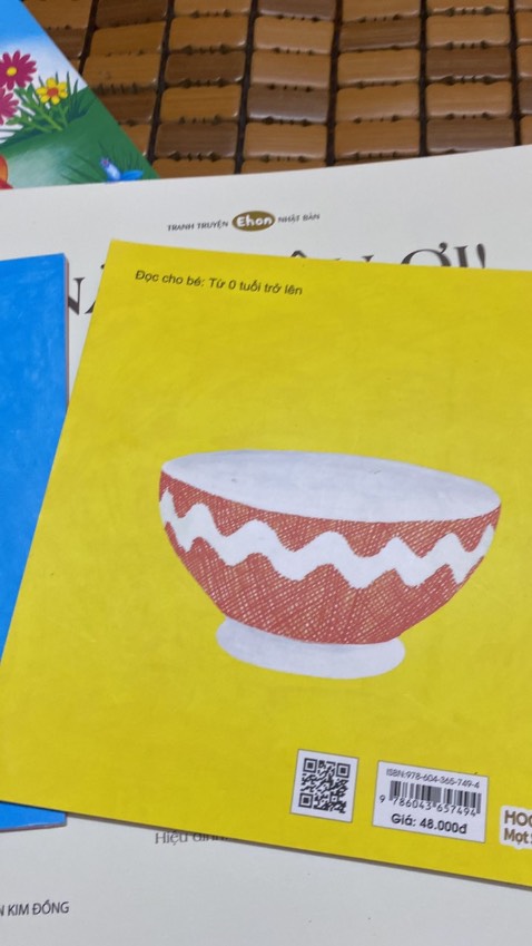 bộ này đơn giản ít chữ nên bạn lớn ko khoái lắm nhưng nhóc bé thì thích nghịch xem màu, sẽ mua thử thêm bộ này đơn giản ít chữ nên bạn lớn ko khoái lắm nhưng nhóc bé thì thích nghịch xem màu, sẽ mua thử thêm