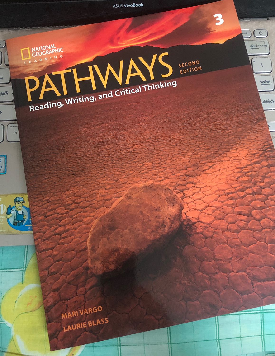 Sản phẩm đẹp, tình trạng tốt, không bị nhàu. 
Fahasa vẫn chuẩn như vậy! Sản phẩm đẹp, tình trạng tốt, không bị nhàu. 
Fahasa vẫn chuẩn như vậy!