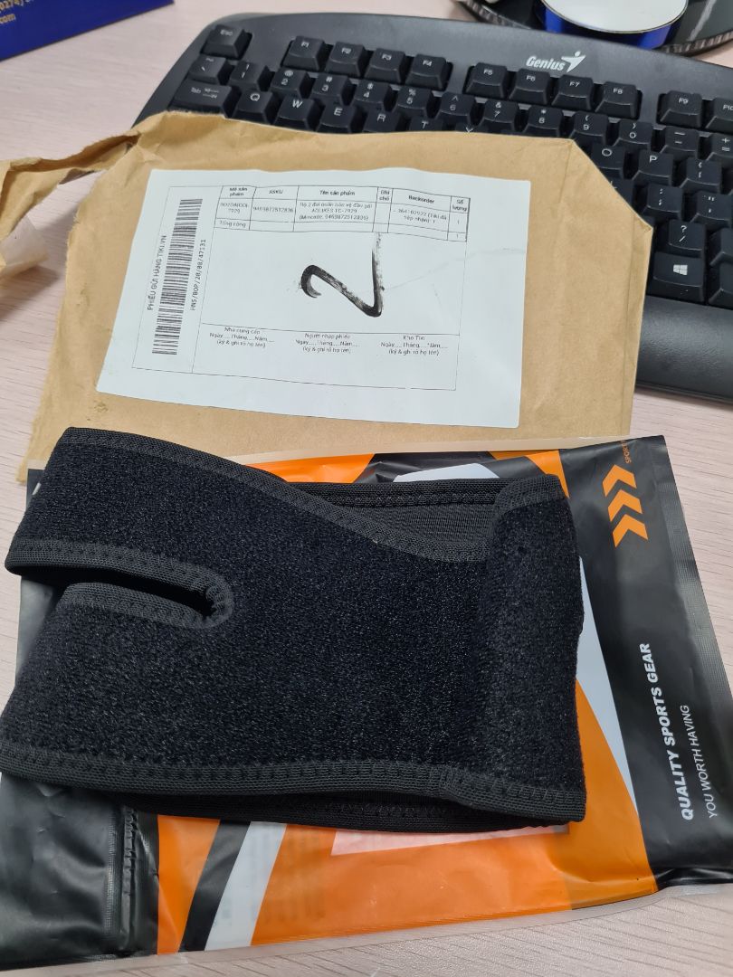 Đặt bộ 2 cái, shop giao có 1 cái là sao? cái bao bì mỏng tanh nhỏ thế này làm sao nhét đc 2 cái. Vui lòng gửi thêm 1 cái sớm dùm mình. Thanks! Đặt bộ 2 cái, shop giao có 1 cái là sao? cái bao bì mỏng tanh nhỏ thế này làm sao nhét đc 2 cái. Vui lòng gửi thêm 1 cái sớm dùm mình. Thanks!