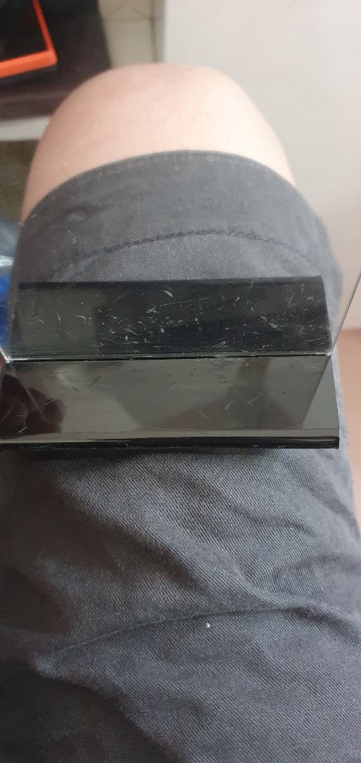 Trầy xước, giống hàng quăng kho !