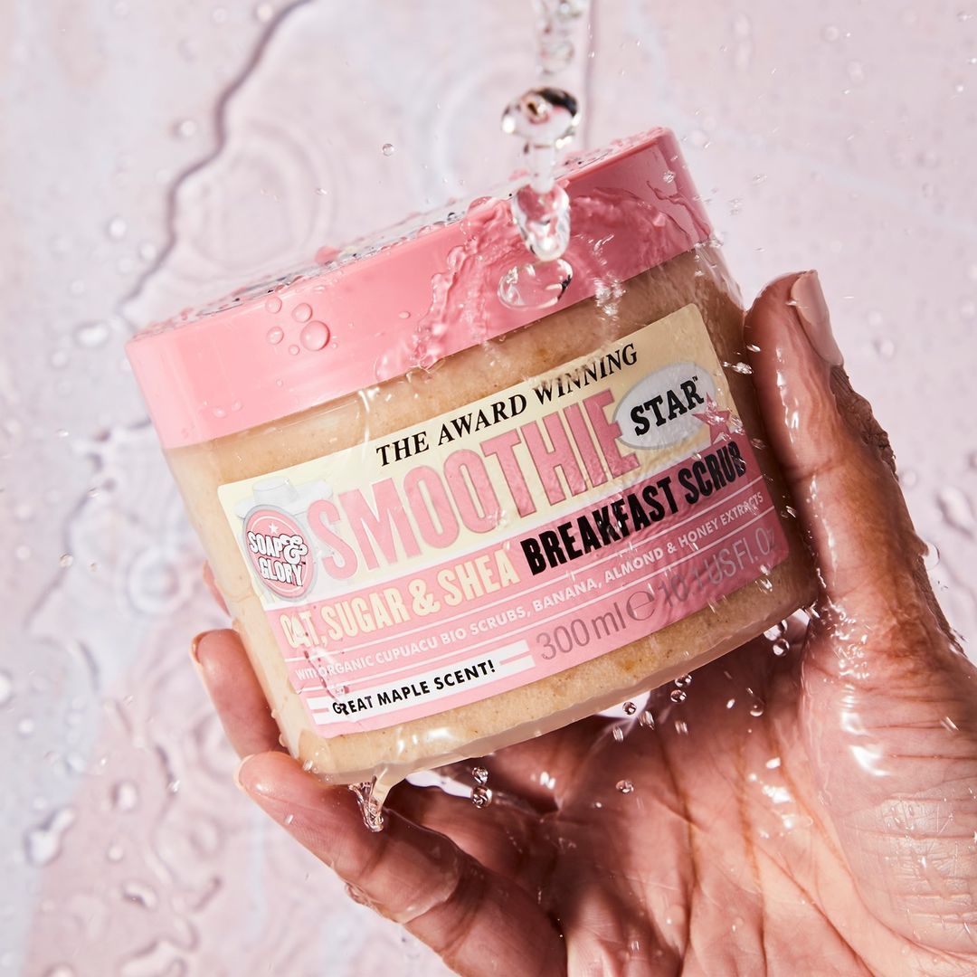 Bộ sách rất hay, sách dày dặn màu đẹp. phù hợp với lứa tuổi thiếu nhỉ.