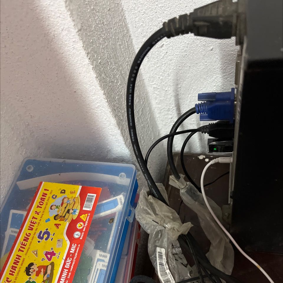 Vừa cắm vào ok Vừa cắm vào ok