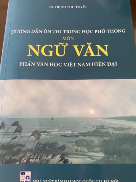 Bọc hàng kĩ, một cuốn sách bị lệch 2 trang do xén chưa hết.