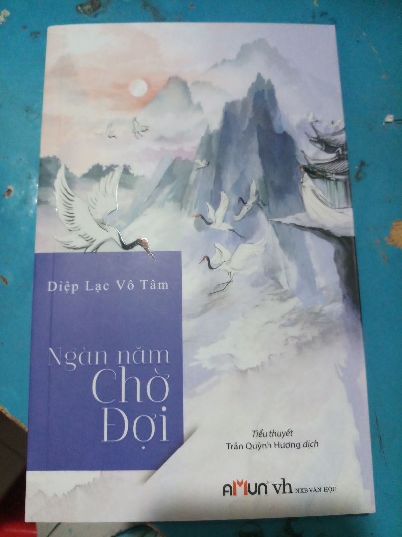 giao hàng nhanh , đóng gói cẩn thận còn về sách thì mình dọc rồi sách cực kì hay luôn   nhưng tóm lại rất ok mn nên mua về đọc , giá sách thì ok , đc ship tận nơi đỡ phải đi mua đi tìm . Sẽ tiếp tục mua sach tiếp ❤❤❤