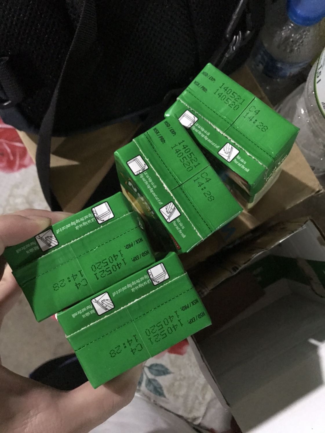 Hàng giao đúng đủ, chất lượng đóng gói kỹ, giao hàng đảm bảo mọi người nên mua! Giá hợp lý!