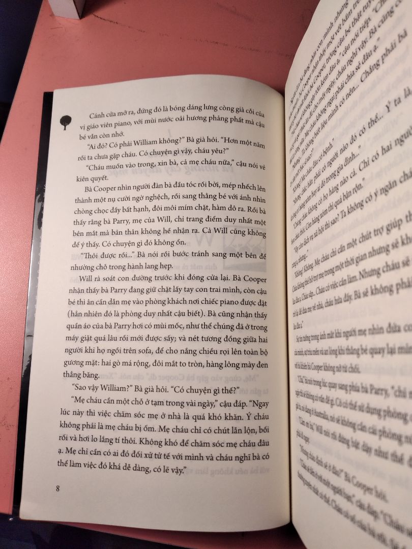 Sách rất đẹp, bìa nhìn mê luôn . Giao hàng nhanh, đóng gói cẩn thận. Mua được lúc giá sales nên rất hài lòng