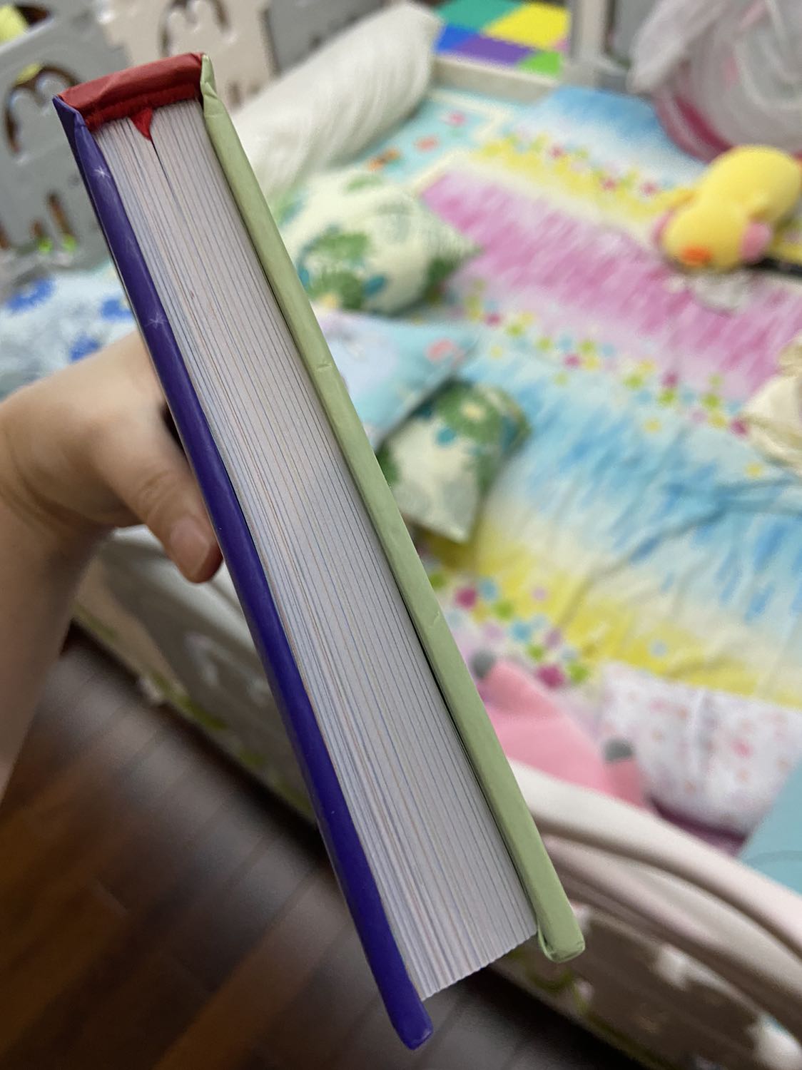 Sách dày dặn chắc tay. Nội dung mình chưa đọc kỹ nhưng hình ảnh in đẹp và cỡ chữ đủ lớn.