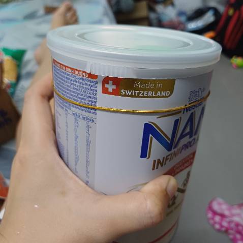 Lần thứ 2 mua hàng tiki. Đã từng mua trên các sàn khác. Bên đây mua hàng lần 2 đóng gói ko cẩn thận, hộp sữa bị móp méo. Chán ko buồn nói.