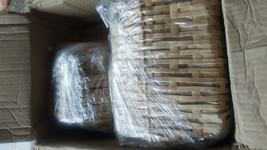 Đúng lúc sale mình mua 2 hộp được tặng thêm nữa. Nay đã uống hết mới đánh giá, cảm nhận là vị dễ uống (nhưng 1 lọ ít thật :))) k biết là do loại này hay vì nguyên nhân khác mà đợt mình uống loại này lên mụn dữ quá :(( có lẽ tác dụng nổi bật nhất chỉ là ngủ ngon. vẫn mong có đợt sale như hôm trước để mua uống thêm xem sao