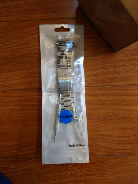 Mua 1 đằng giao hàng 1 nẻo, mua bút cảm ứng giao dây đồng hồ. Shop cho khách hàng một trải nghiệm tệ quá