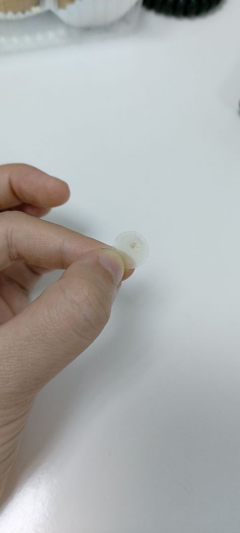 siêu tốt chỉ để tầm 3 tiếng lột ra đã ra cồi mụn. lần đầu xài miếng dán này cảm thấy cực thích lun.