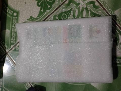 Sách được bọc cẩn thận, giao hàng nhanh