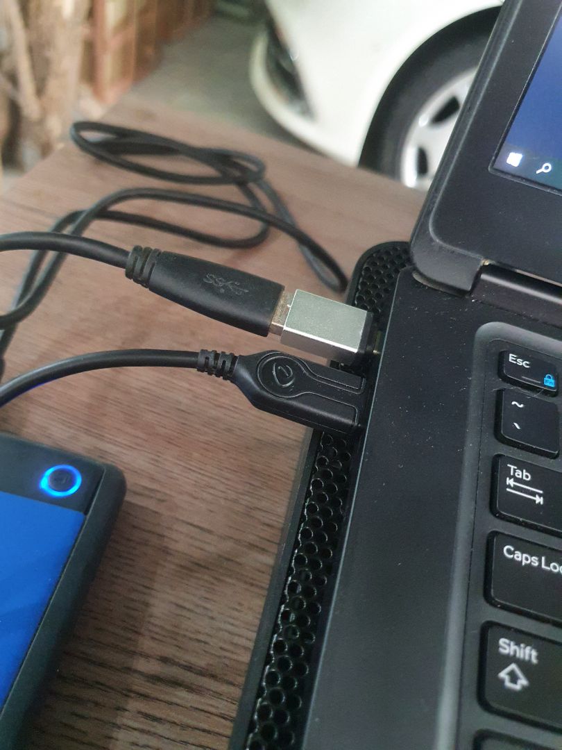 Đặt màu trắng. lại giao màu đen. shop không đọc được ghi chú mã hàng của mình à? 
nếu ko có màu có thể hỏi ý kh trc một tiếng gọi là tôn trọng được ko? 
phím ok, nút chắc chắn. *** ko lỗi lầm j. lẽ ra cho 5sao nhưng rất ko hài lòng cách phục vụ này. nếu bạn đổi lại màu khác thì ok.