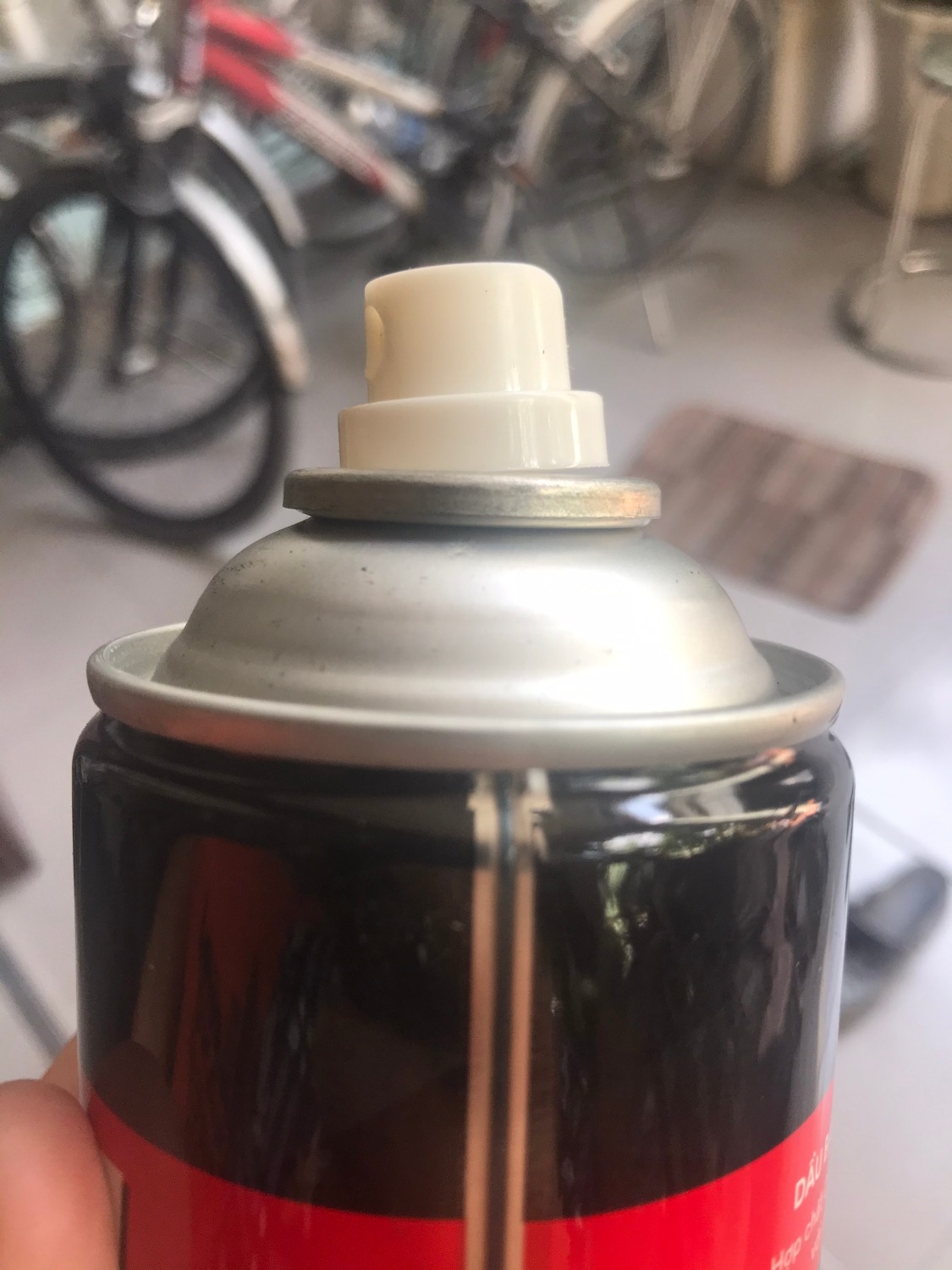 Mình có cảm giác gần đây chất lượng dịch vụ của Tiki giảm một cách tệ hại. Mình vừa nhận được chai 3M 5W này, giao hàng vẫn nhanh như bình thường, NHƯNG:
1. Sản phẩm không nguyên vẹn, có vết móp ở thân chai
2. Vòi xịt thường đính kèm theo chai không hề được kèm theo
3. Đầu nắp xịt của chai bị cấn và méo hẳn đi
Mong Tiki xem lại và có hướng giải quyết tích cực! Mình cảm ơn. Mình có cảm giác gần đây chất lượng dịch vụ của Tiki giảm một cách tệ hại. Mình vừa nhận được chai 3M 5W này, giao hàng vẫn nhanh như bình thường, NHƯNG:
1. Sản phẩm không nguyên vẹn, có vết móp ở thân chai
2. Vòi xịt thường đính kèm theo chai không hề được kèm theo
3. Đầu nắp xịt của chai bị cấn và méo hẳn đi
Mong Tiki xem lại và có hướng giải quyết tích cực! Mình cảm ơn.