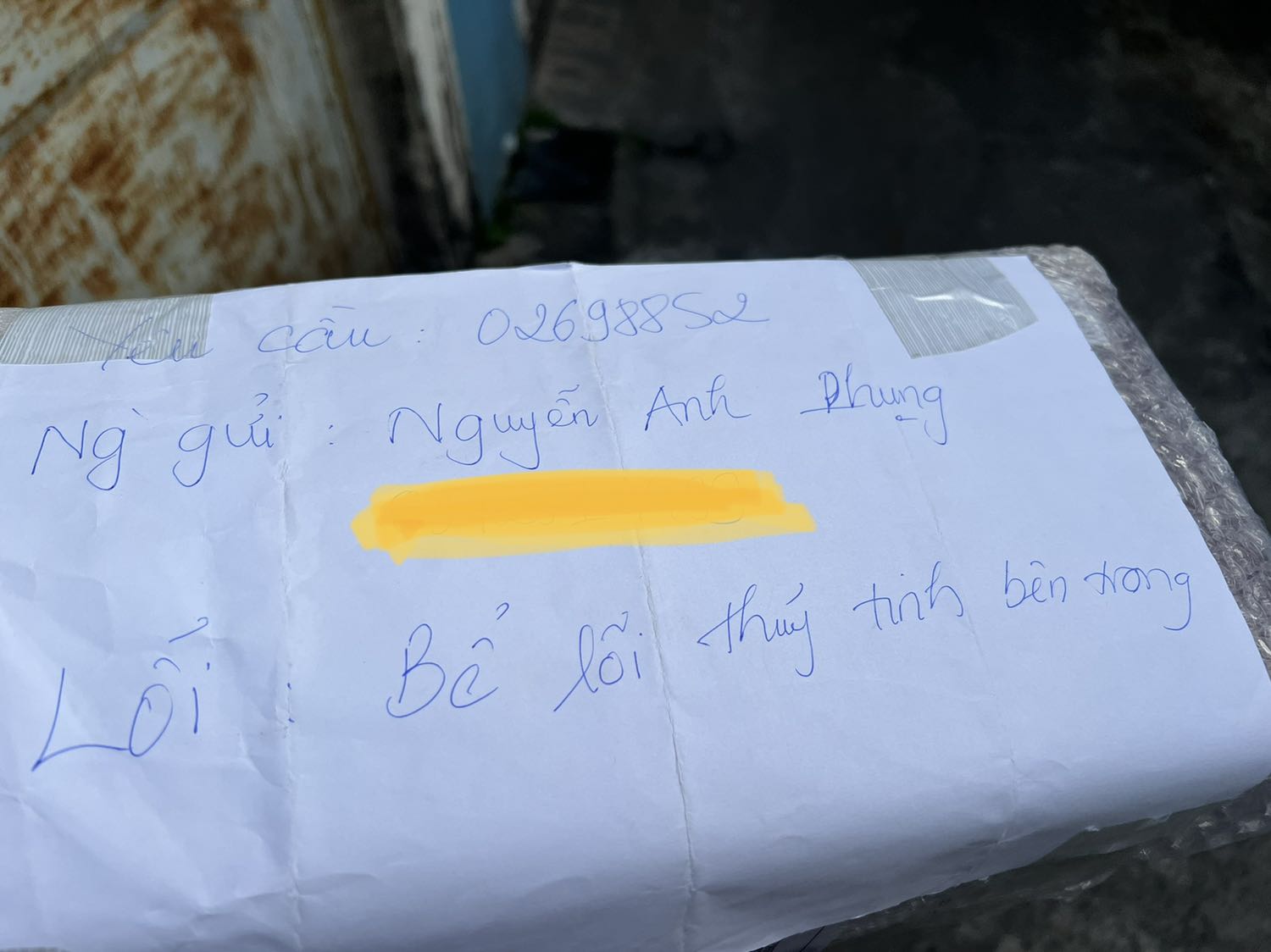 Chưa bao giờ phải đổi hàng , nhưng một khi đổi là phải đợi cả tuần.
Hy vọng ai đọc commet này cân nhắc kỹ khi mua hàng dễ vỡ, chuẩn bị tinh thần đợi để đổi trả lâu lắc lâu lơ như mình
Mình đang rất cần phích để dùng mà đợi đổi trả như. Chờ gần cả tuần chưa xử lý xong
Rất mệt mỏi