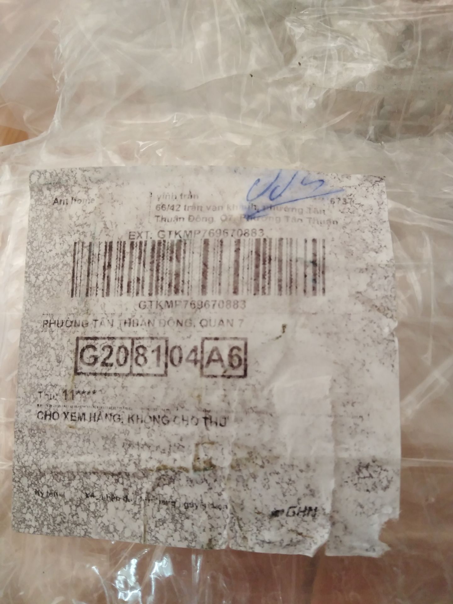 Nhà bán giao hàng không đúng, mua combo một bộ, cả bếp lẫn nến. Mà chỉ giao có nến không có bếp, phản hồi đến nhà bán, gửi thông tin, hình ảnh... Đến nay 5 ngày mà chưa có câu trả lời, làm ăn như vậy, ai mà còn tin tưởng nữa đây...