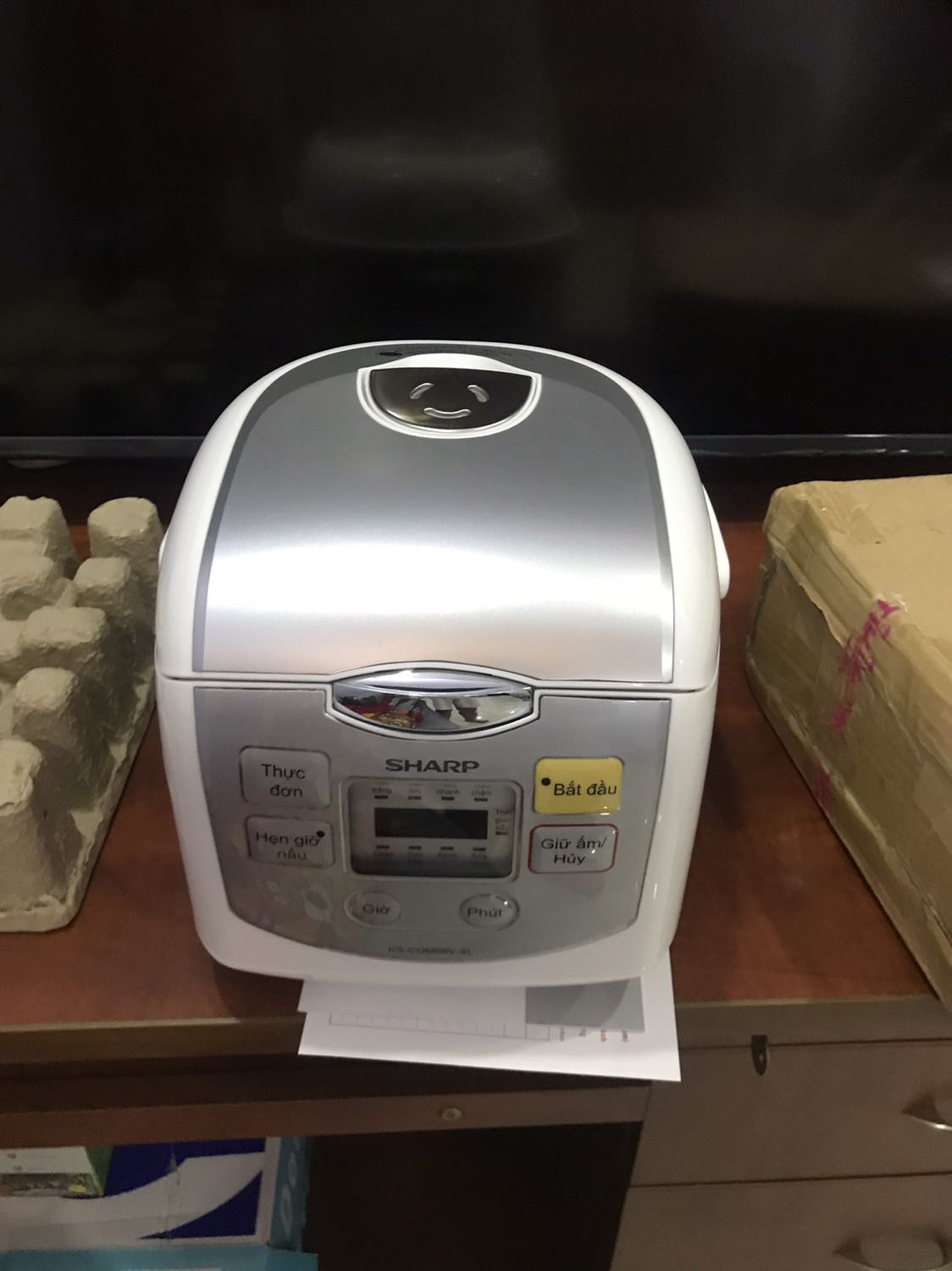 Ok hàng mới toan tốt sạch đẹp đóng gói đẹo cái gì cũng ok, chờ mai nấu dùng thử giao hàng nhanh ae nên cân nhắc mua nhé