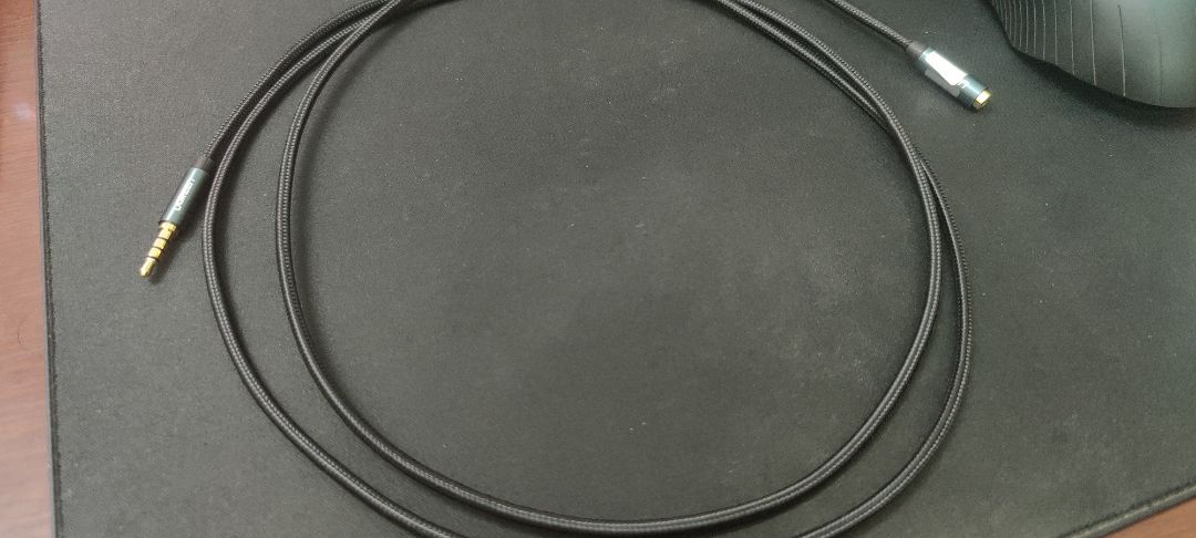 dây bọc dù đẹp, chắc chắn, đồ của ugreen thì không biết khi nào mới hỏng dc