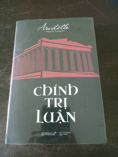 Sách được gói cẩn thận, và chỉn chu. Mình khá hài lòng về điều đó.