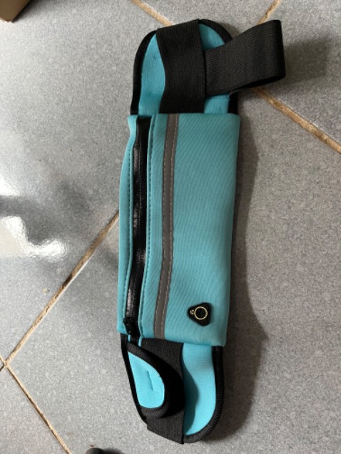 Chất liệu chấp nhận đc, khá ổn, có thể mua dc.