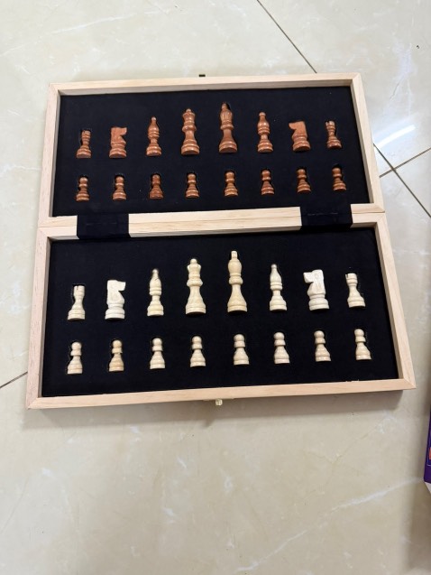 Quân thiết kế đẹp, đạt yêu cầu.