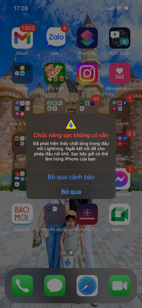 Sạc mà toàn báo ntn, k thể nào sạc nổi. Đã vậy lúc Ko báo thì sạc mấy tiếng cũng k lên nổi 50% Sạc mà toàn báo ntn, k thể nào sạc nổi. Đã vậy lúc Ko báo thì sạc mấy tiếng cũng k lên nổi 50%