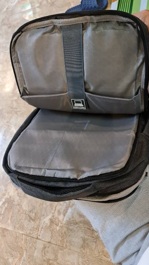 Đường may rất ok, cặp như mô tả