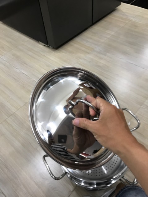 Không đúng mô tả. Nắp inox ko phải nắp kính