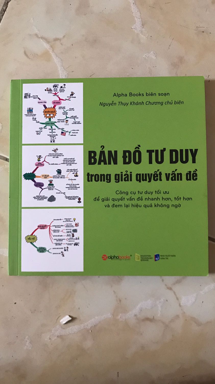 Mình mua tặng các anh em đồng nghiệp. Rất hài lòng về sách được nhận và thời gian giao.
Giao nhanh, người giao nhiệt tình. Sách đẹp. Chậm xuống lấy vẫn chờ. Cảm ơn shop và tiki.