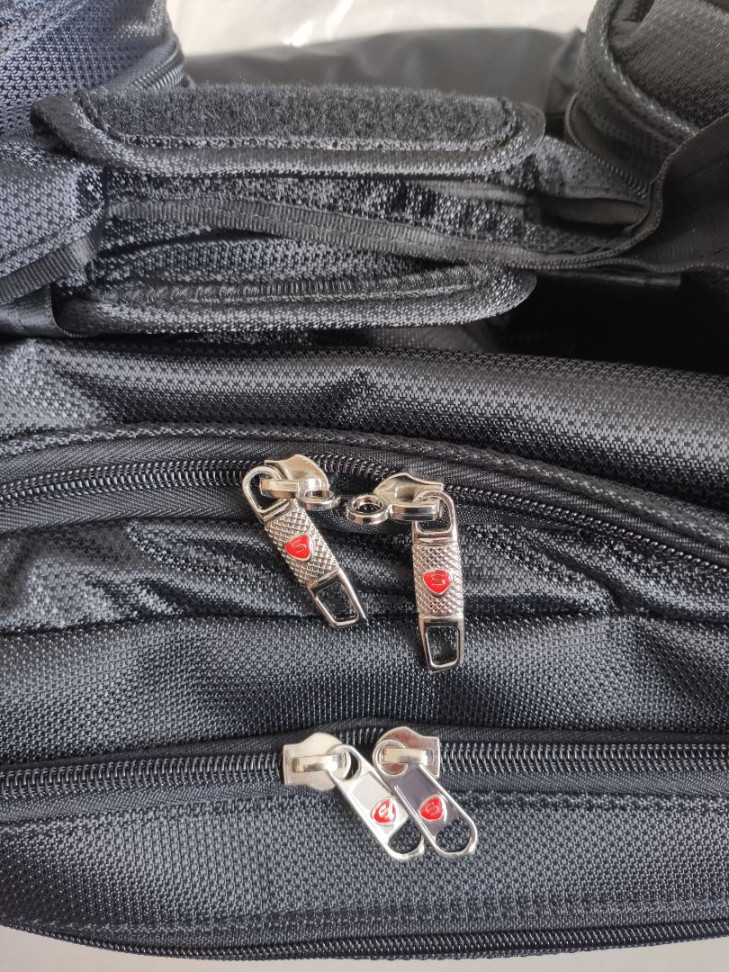 Hàng tốt, to, đựng được nhiều đồ (Max 20kg). Shop uy tín, Tiki giao nhanh, gói đẹp. Rất hài lòng!