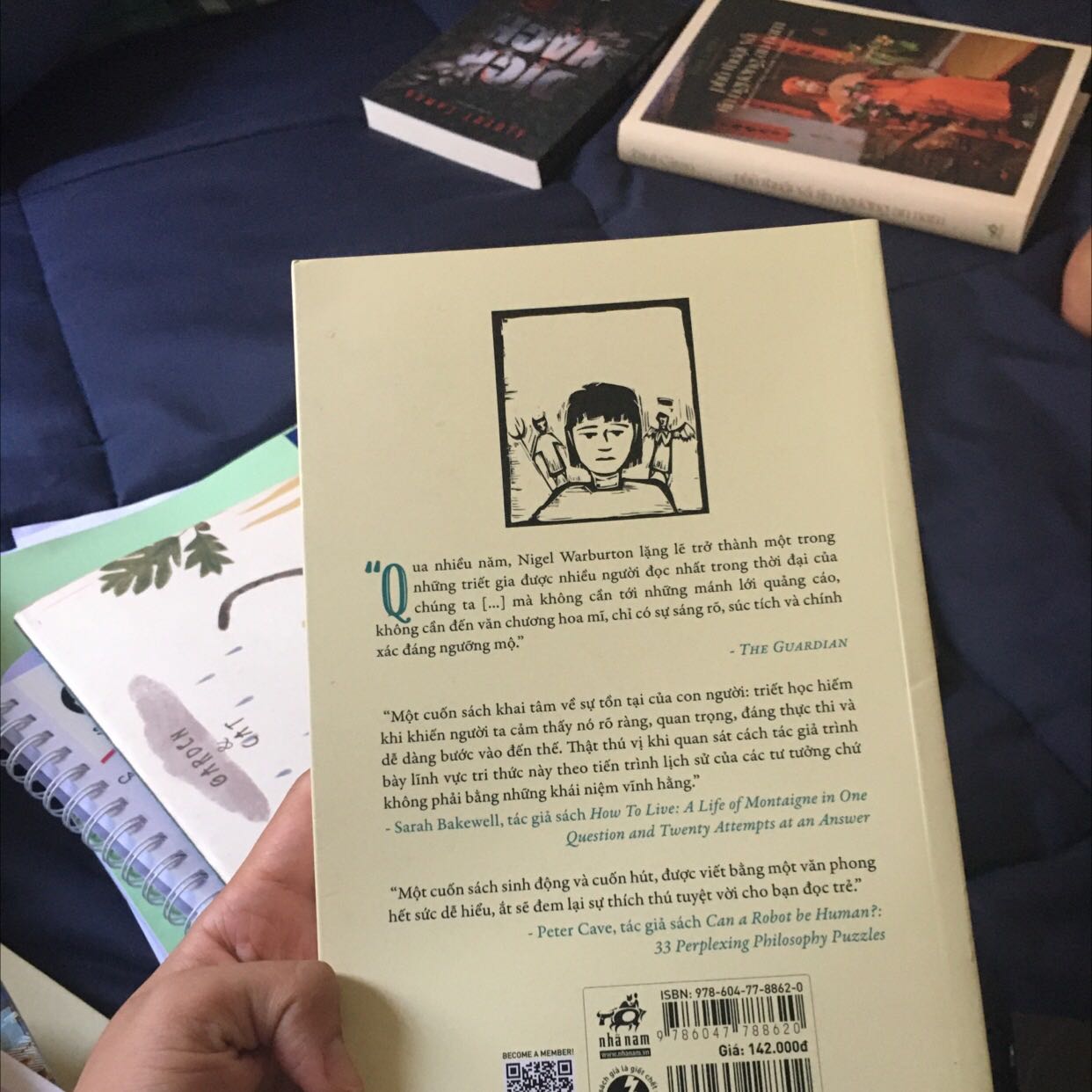 Mình mua cả bộ ba cuốn về Triết học, tôn giáo và ngôn ngữ. Đều là những cuốn sách rất bổ ích cho các bạn tìm hiểu khái lược về các lĩnh vực này. Để tạo cảm hứng tìm hiểu chuyên sâu hơn Mình mua cả bộ ba cuốn về Triết học, tôn giáo và ngôn ngữ. Đều là những cuốn sách rất bổ ích cho các bạn tìm hiểu khái lược về các lĩnh vực này. Để tạo cảm hứng tìm hiểu chuyên sâu hơn