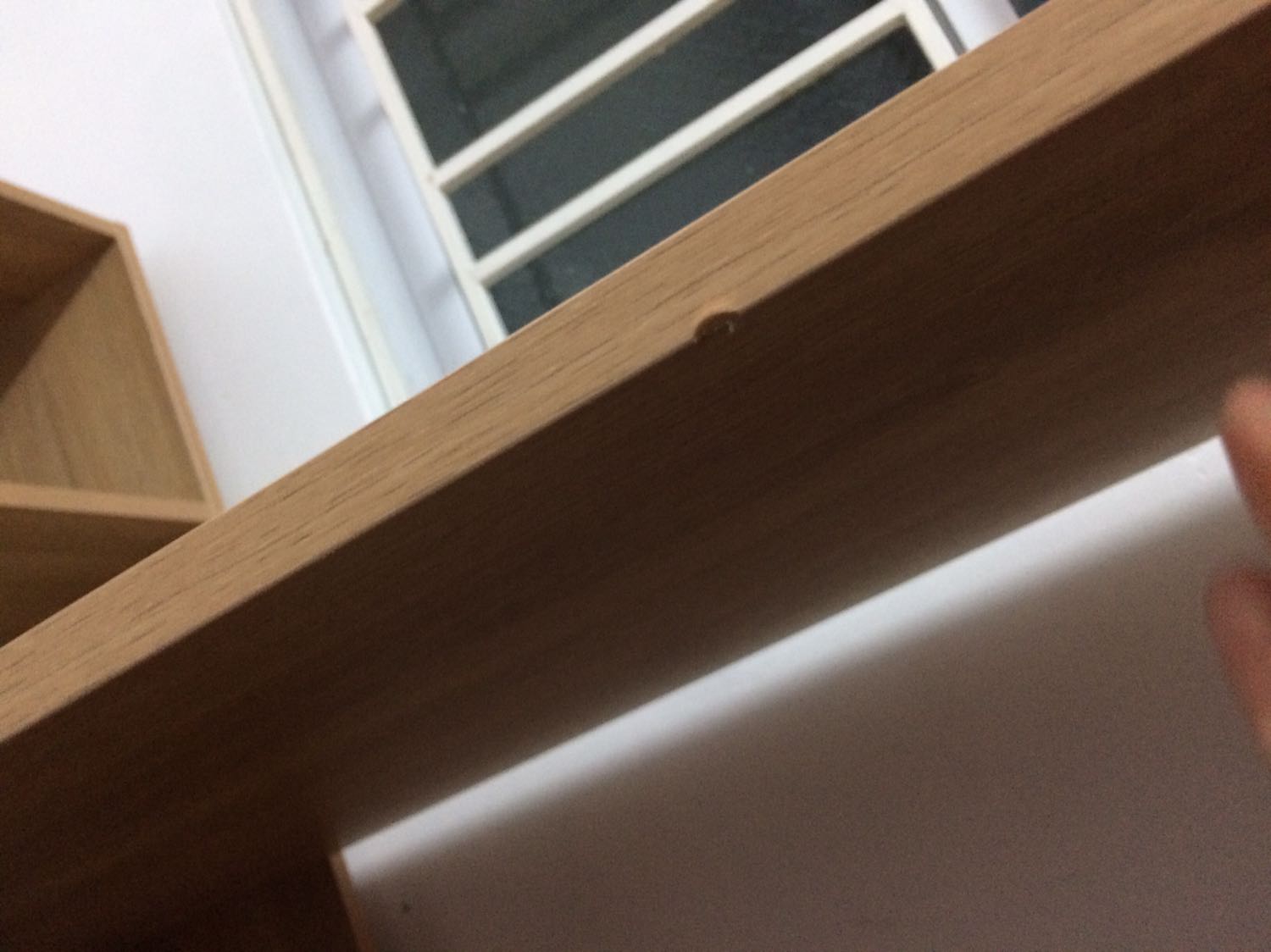 Bàn chắc chắn. Vận chuyển mà shop bo đc góc bàn bằng xốp thì đỡ móp. Bàn của m vận chuyển làm giảm độ hoàn hảo của bàn. Sản phẩm mọi người cứ tự tin đặt ạ! Bàn chắc chắn. Vận chuyển mà shop bo đc góc bàn bằng xốp thì đỡ móp. Bàn của m vận chuyển làm giảm độ hoàn hảo của bàn. Sản phẩm mọi người cứ tự tin đặt ạ!