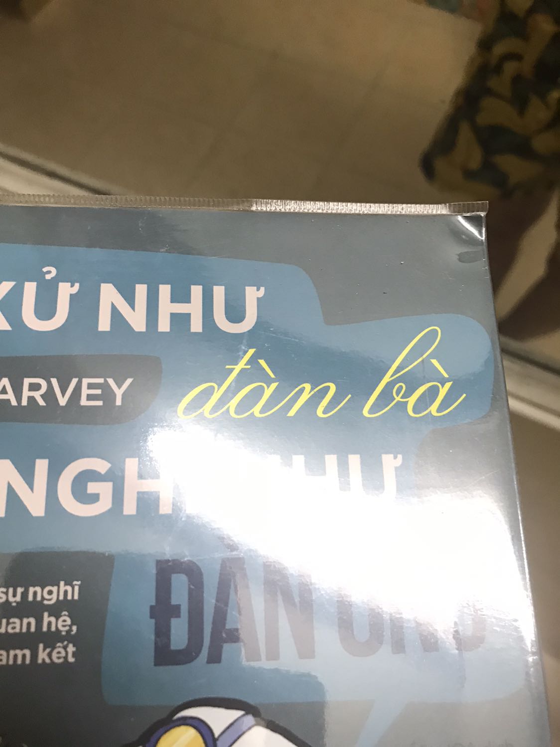 Thích style gói hàng và chăm sóc cẩn thận ngày trước của Tiki. K chèn hộp chặt mà hộp hơi rộng. Lúc giao hàng hộp đã bị mốp nhiều. Không thấy nhân viên Tiki giao mà GHN giao. Giảm sao xuống để dịch vụ đc cải thiện hơn