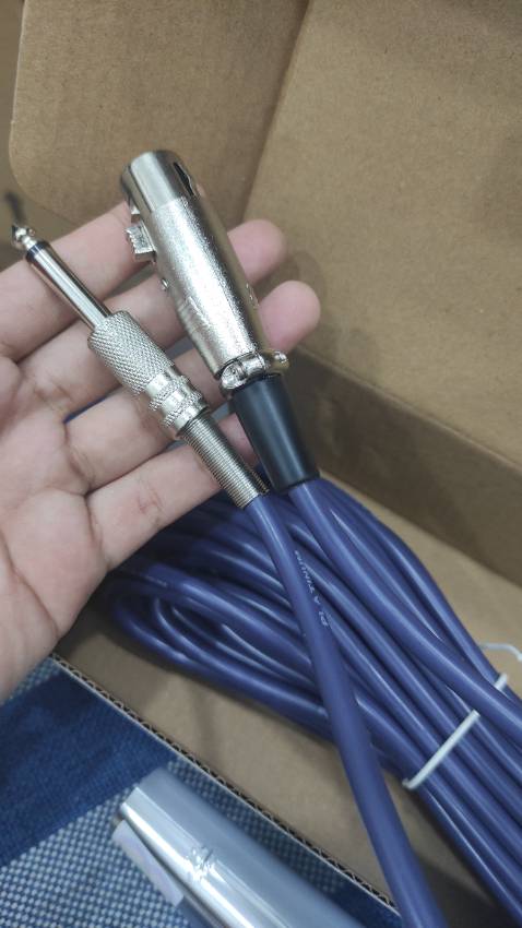 Micro bắt tiếng tốt, âm thanh chân thật, dây khá dài, chắc chắn, 10 đỉm lun shop