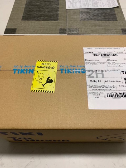 Giá Tiki tốt nha, date còn xa nên an tâm lắm nè! Sữa này Con gái mình mê uống lắm, thơm ngon, rất tốt cho sức khoẻ...