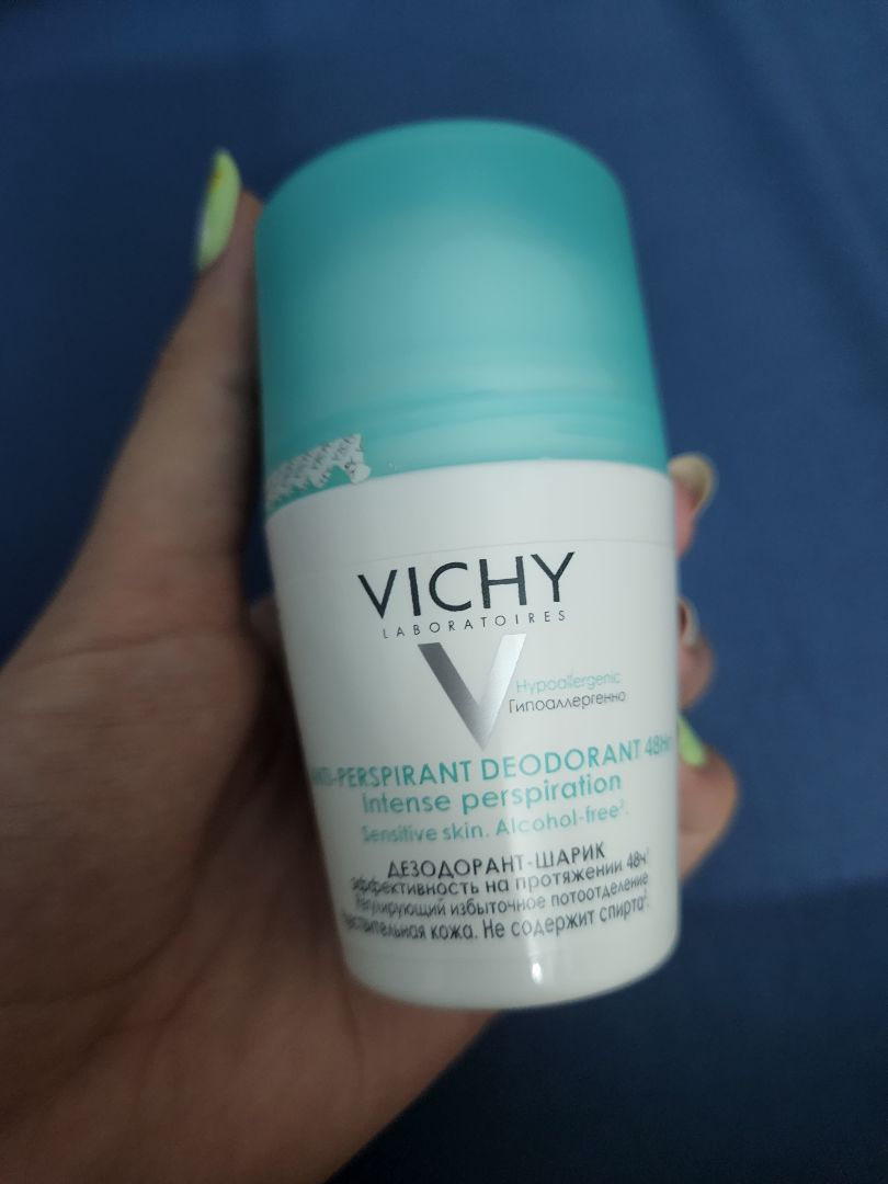 Giao hàng nhanh, đóng gói cẩn thận. Mình mới sử dụng được vài lần thôi, thấy có hiệu quả ngăn mùi và mồ hôi ở mức trung bình, lâu khô, về việc có bị ố vàng áo với bị thâm hay k thì chưa đánh giá được