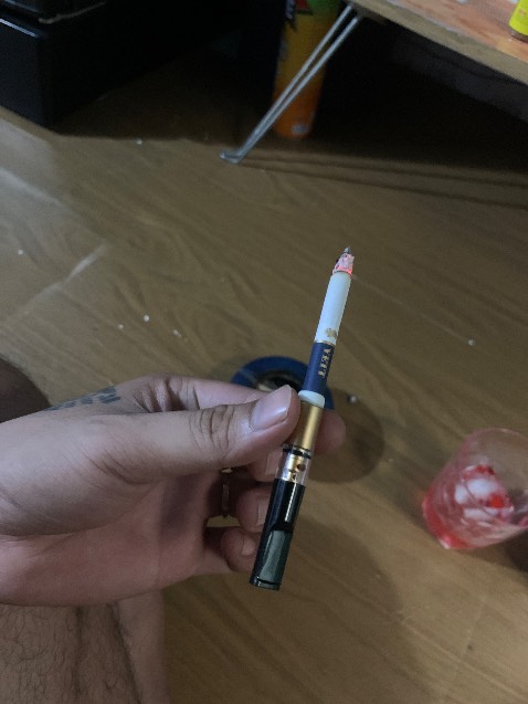 Hút thuốc đỡ hơn . Hút thuốc đỡ hơn .