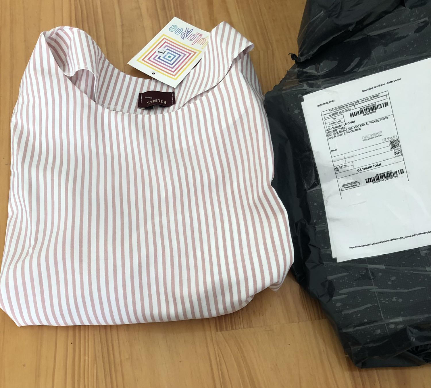 Màu thực tế không giống với hình Màu thực tế không giống với hình