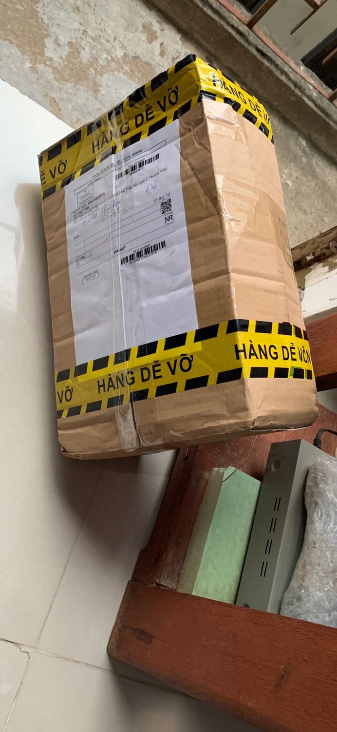 Shop chu đáo và chuyên nghiệp , Nếu tất cả biết quan tâm chia sẽ và đồng cảm với khách hàng thì lượng khách ủng hộ trang tiki sẽ ngày càng phát triển , mình hài lòng