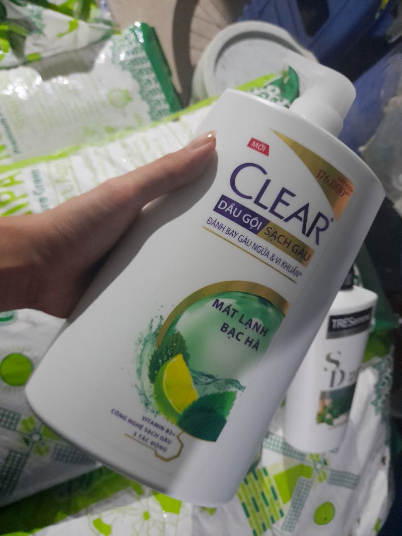 giao hàng nhanh, đóng gói ổn hàng ko bị vỡ, chai cực to, chính sách đồng kiểm của tiki 10đ, shipper lịch sự, đáng mua nhé mn