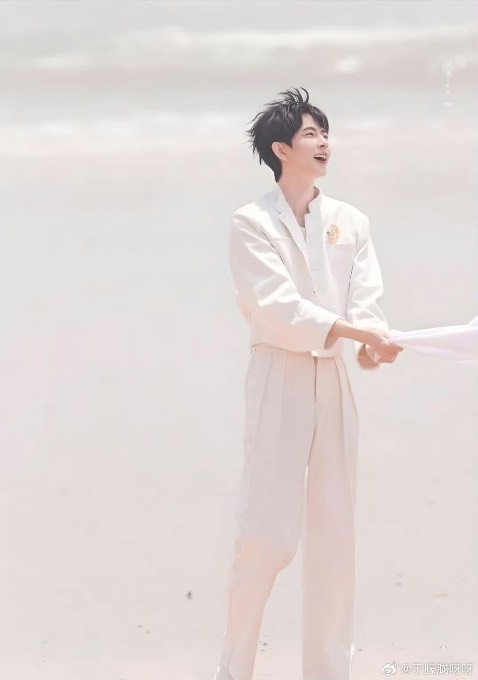 Tôi rất thích Vu Mông Lung. Tôi đã ký petition. Bạn ký chưa? Vấn đề nhân quyền có làm bạn quan tâm không? Nếu có, xin hãy ký đơn thỉnh nguyện. Mã QR trên ảnh. Thank you. 
🔥🔥🔥#JusticeForYuMenglong🔥🔥🔥