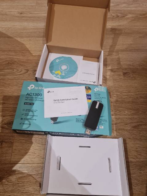 Hàng chính hãng, tình trạng mới. Khả năng bắt sóng tốt, mượt mà. Tuy nhiên trong quá trình cài driver mình mới biết đây là bản V3 (cũ hơn) chứ ko phải bản V5, cũng ko biết có điểm gì khác ko