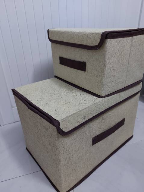 Đơn hàng được giao đúng hẹn, nguyên vẹn và sạch sẽ.

Hộp khi xếp rất gọn. Các mặt hộp cũng đủ cứng, không phải dễ rách miễn là sử dụng hợp lý. Ngoại hình để trang trí cũng vừa ý.

Với giá thành này thì tôi hài lòng.