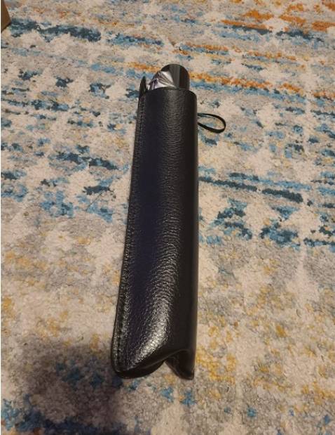 Hài lòng với sản phẩm và cách phục vụ của shop. Nếu sợ cán ô tì vào taplo thì lấy chính vỏ bọc ô để lồng vào cán/làm lót là ok nha mọi người