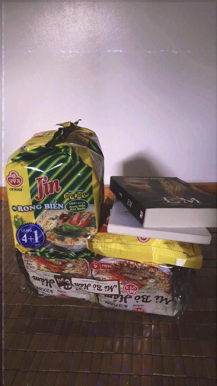 bên *** ship mắc mà qua đây mua có 1 trăm mấy nghìn cũng free ship. Dọn đồ qua tiki ở luôn 🕶🕶🕶 bên *** ship mắc mà qua đây mua có 1 trăm mấy nghìn cũng free ship. Dọn đồ qua tiki ở luôn 🕶🕶🕶