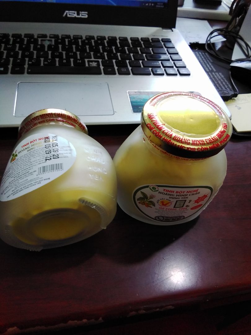 Tinh bột nghệ mới mùi thơm nghệ tự nhiên. sản phẩm rất chất lượng. cảm ơn công ty đã làm ra sản phẩm thương hiệu Việt chất lượng như vậy. cảm ơn tiki đã không làm mình thất vọng. loay hoay mãi tốn thời gian và tiền bạc mình mua tinh bột nghệ của hãng khác giá cũng tương tự như thế mà về sử dụng thì chẳng thấy mùi vị gì nên lại bỏ .lần tìm google thấy  VTV1 giới thiệu sản phẩm Hoàng Minh Châu nên mình mua luôn kết quả thật ưng ý. Tinh bột nghệ mới mùi thơm nghệ tự nhiên. sản phẩm rất chất lượng. cảm ơn công ty đã làm ra sản phẩm thương hiệu Việt chất lượng như vậy. cảm ơn tiki đã không làm mình thất vọng. loay hoay mãi tốn thời gian và tiền bạc mình mua tinh bột nghệ của hãng khác giá cũng tương tự như thế mà về sử dụng thì chẳng thấy mùi vị gì nên lại bỏ .lần tìm google thấy  VTV1 giới thiệu sản phẩm Hoàng Minh Châu nên mình mua luôn kết quả thật ưng ý.