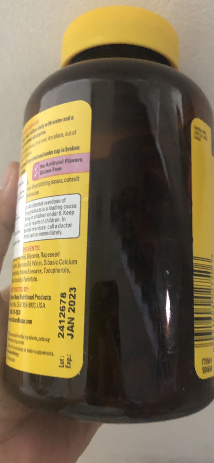 Giao đúng hẹn ngày 23/6/2021, sản phẩm có expiry date tới tháng 1/2023, rất tuyệt vời, đóng gói rất cẩn thận để tránh bị trầy xước, cảm nhận nhà cung cấp làm việc rất chỉnh chu và uy tín, tạo thiện cảm rất tốt cho người mua, cảm ơn rất nhiều