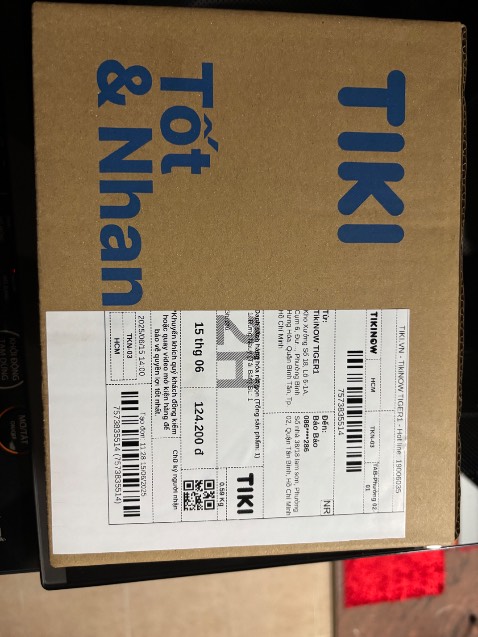 Sách oke nhưng đóng gói hơi sơ sài may sách vẫn ko bị gì :))) đặt hoả tốc mà ship nhanh phết 10 điểm 😍