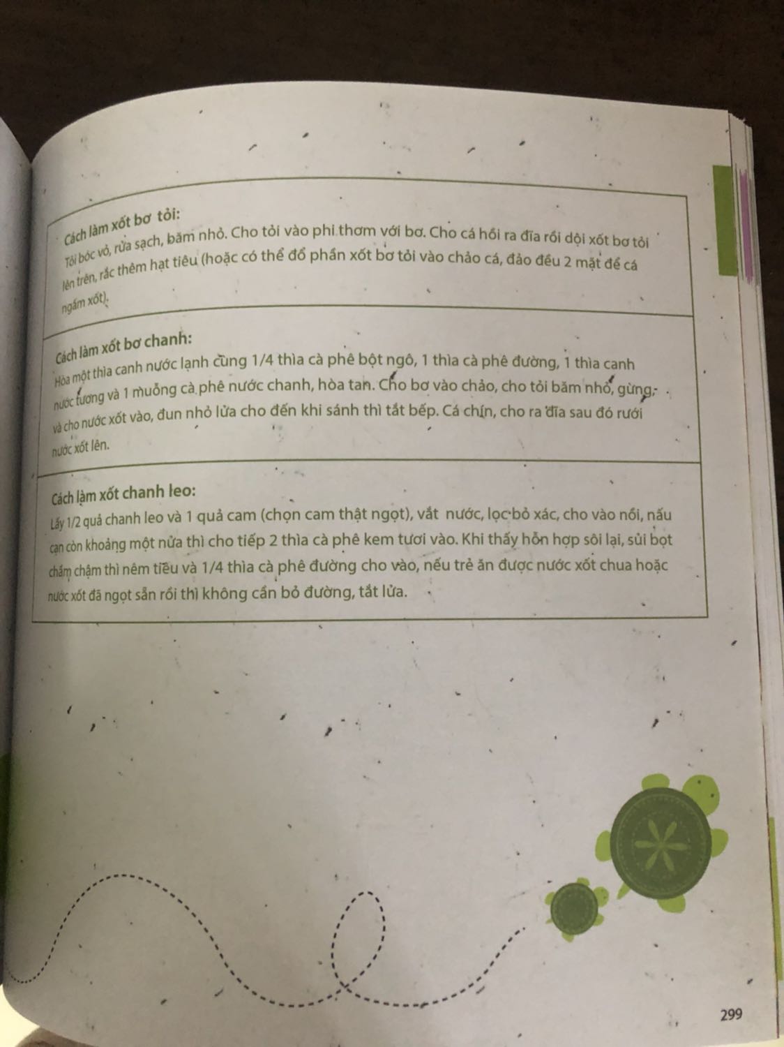 Mình thấy nhiu người mua nên đặt trang này. Nhận hàng khá thấy vọng vì trang giấy in bị lem nhem kiểu máy in bị dơ mực. Giấy in dày dặn