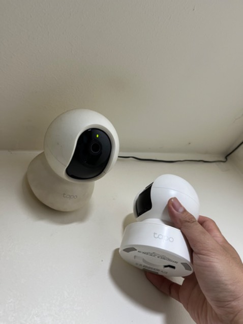 Sản phẩm vừa dùng được 2 tháng mấy đã lỗi không nhận nguồn , mặc dù đã thử đổi dây nguồn của Cam Tplink khác trong nhà nhưng vẫn ko nhận nguồn điện ( đèn ko đỏ / xanh ko sáng ) . Đề nghị TiKi xử lý bảo hành sản phẩm qua sdt *** gấp dùm mình . Xin Cám Ơn